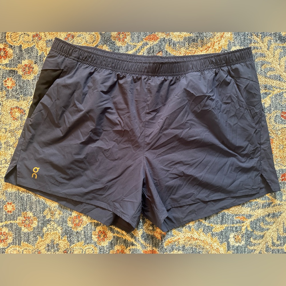 On running navy blue essential shorts size XXL 4” inseam